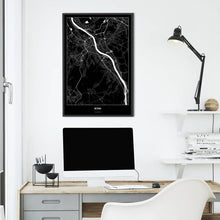 Lade das Bild in den Galerie-Viewer, Bonn Dark Poster - Minimal - Vorschau über Schreibtisch vor einer weißen Wand