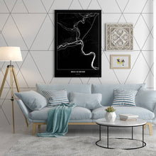 Lade das Bild in den Galerie-Viewer, Bruck an der Mur Dark Poster - Minimal - Vorschau in einem hell eingerichtetem Wohnzimmer
