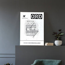 Lade das Bild in den Galerie-Viewer, Chicago O’Hare International Airport (Flughafen ORD / KORD) Light Poster - Minimal - Vorschau in einem eleganten Zimmer mit Sessel und grauer Wand