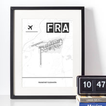 Lade das Bild in den Galerie-Viewer, Frankfurt Flughafen (FRA / EDDF) Light Poster - Minimal - Vorschau vor weißer Wand zusammen mit Dekoartikeln
