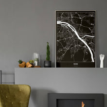 Lade das Bild in den Galerie-Viewer, Mainz Dark Poster - Minimal - Vorschau in einem eleganten Zimmer mit Kamin und grauer Wandfarbe
