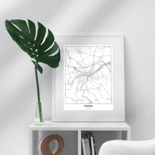 Lade das Bild in den Galerie-Viewer, Pforzheim Light Poster - Minimal - Vorschau in einem hellen Zimmer auf Möbel positioniert