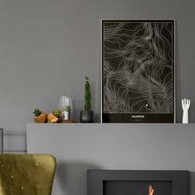 Lade das Bild in den Galerie-Viewer, Wildspitze Dark Poster - Minimal - Vorschau in einem eleganten Zimmer mit Kamin und grauer Wandfarbe
