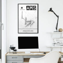 Lade das Bild in den Galerie-Viewer, Amsterdam Schiphol Airport (Flughafen AMS / EHAM) Light Poster - Minimal - Vorschau über Schreibtisch vor einer weißen Wand
