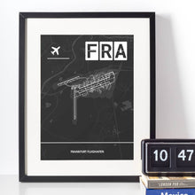 Lade das Bild in den Galerie-Viewer, Frankfurt Flughafen (FRA / EDDF) Dark Poster - Minimal - Vorschau vor weißer Wand zusammen mit Dekoartikeln
