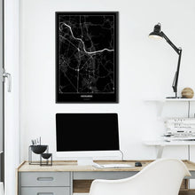 Lade das Bild in den Galerie-Viewer, Heidelberg Dark Poster - Minimal - Vorschau über Schreibtisch vor einer weißen Wand
