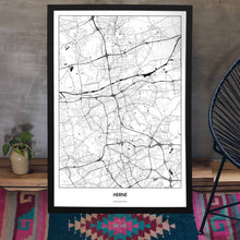 Lade das Bild in den Galerie-Viewer, Herne Light Poster - Minimal - Vorschau aufgestellt auf Boden an grauer Wand angelehnt

