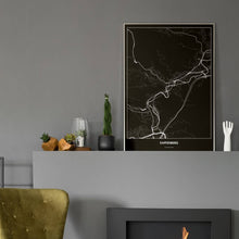 Lade das Bild in den Galerie-Viewer, Kapfenberg Dark Poster - Minimal - Vorschau in einem eleganten Zimmer mit Kamin und grauer Wandfarbe
