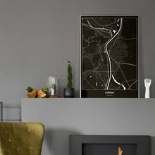 Lade das Bild in den Galerie-Viewer, Lustenau Dark Poster - Minimal - Vorschau in einem eleganten Zimmer mit Kamin und grauer Wandfarbe
