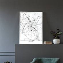 Lade das Bild in den Galerie-Viewer, Salzburg Light Poster - Minimal - Vorschau in einem eleganten Zimmer mit Sessel und grauer Wand
