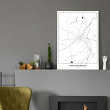Lade das Bild in den Galerie-Viewer, Sankt Veit an der Glan Light Poster - Minimal - Vorschau in einem eleganten Zimmer mit Kamin und grauer Wandfarbe
