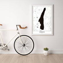 Lade das Bild in den Galerie-Viewer, Starnberger See Light Poster - Minimal - Vorschau in einem hellen Zimmer mit Fahrrad an Wand angelehnt
