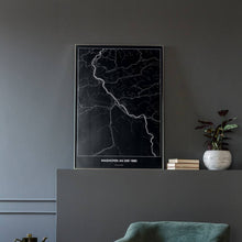 Lade das Bild in den Galerie-Viewer, Waidhofen an der Ybbs Dark Poster - Minimal - Vorschau in einem eleganten Zimmer mit Sessel und grauer Wand
