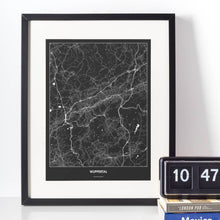 Lade das Bild in den Galerie-Viewer, Wuppertal Dark Poster - Minimal - Vorschau vor weißer Wand zusammen mit Dekoartikeln
