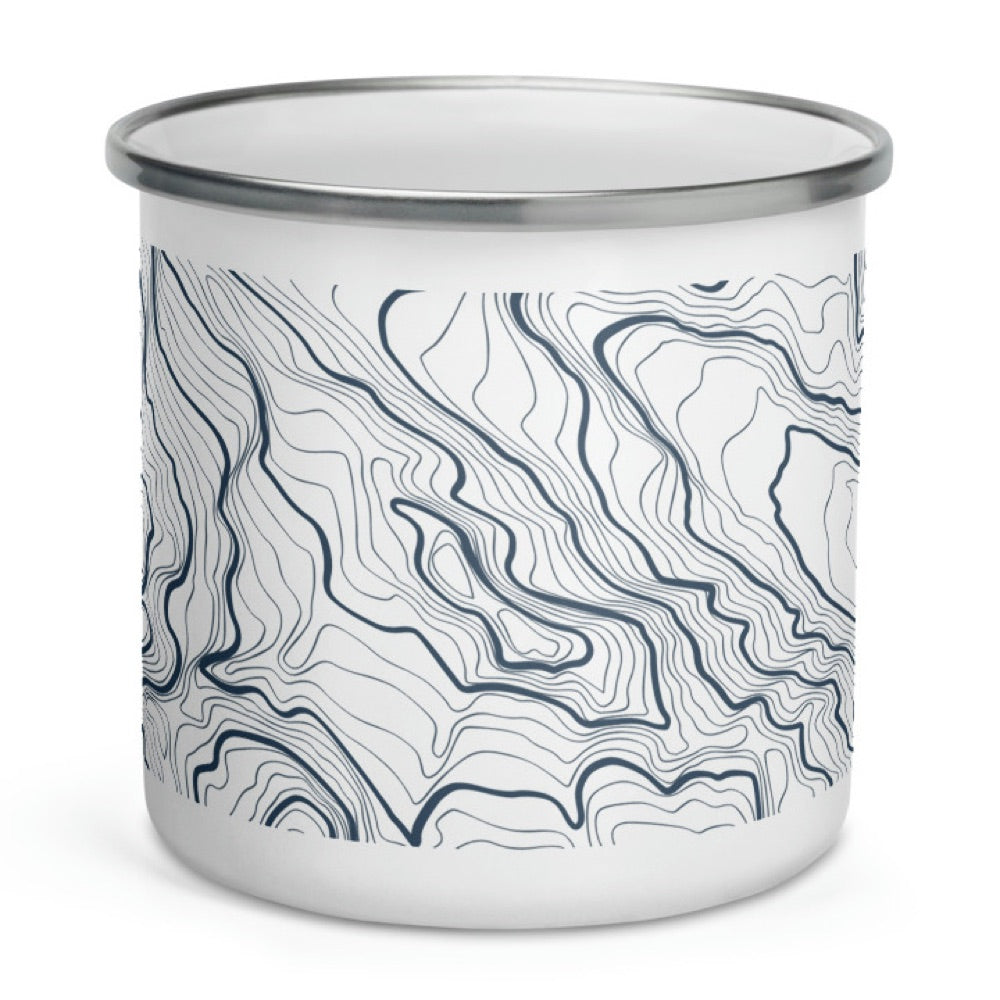 Emaille-Tasse mit Karten-Motiv